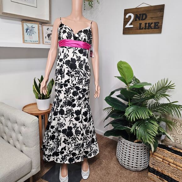 Blondie Nites Dress size 3 - Picture 7 of 8